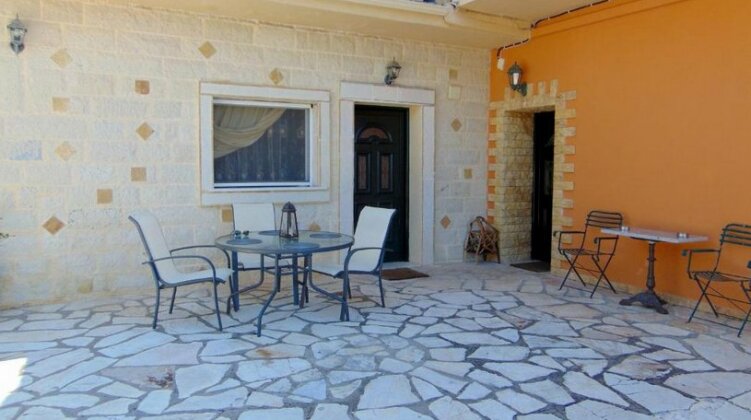 Spiros & Dimitris View House - Photo3
