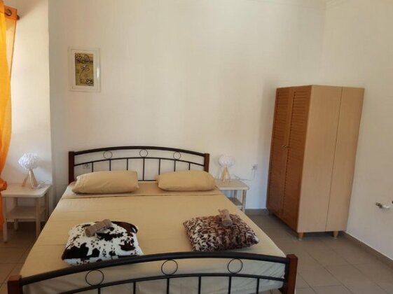 Studio in historical village - Photo2