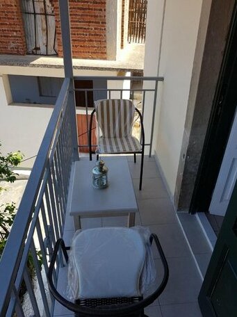 Studio in historical village - Photo3