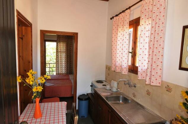 Sunflower Apartments and Studios Sidari - Photo5