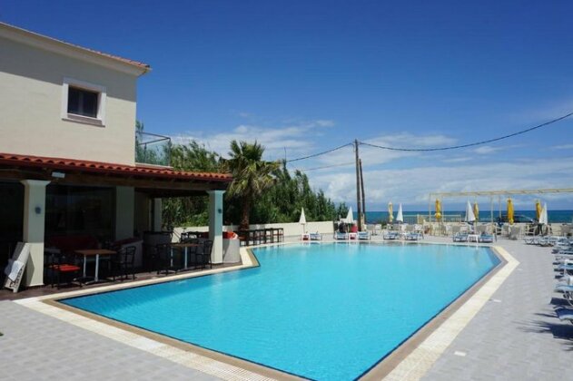 SunRose Beach Aparthotel - Photo2