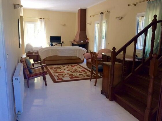 Sylvia's House - Photo2