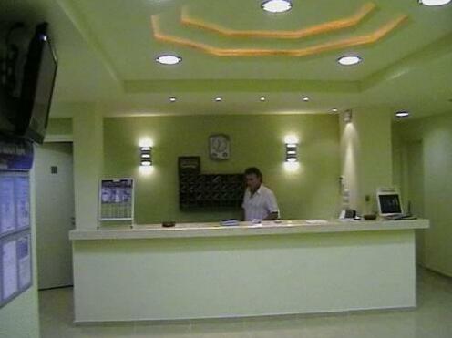 Tzevenos Apartments - Photo5