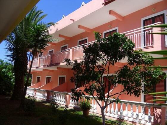 Valentinos Apartments