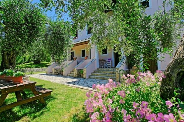 Vari Estate - Photo5