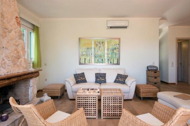 Villa Aziza Corfu Island - Photo4