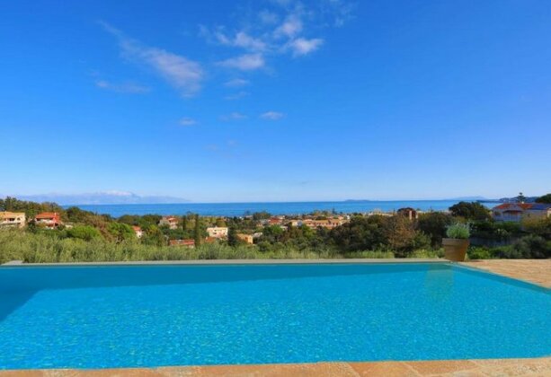 Villa Dersea - Photo4