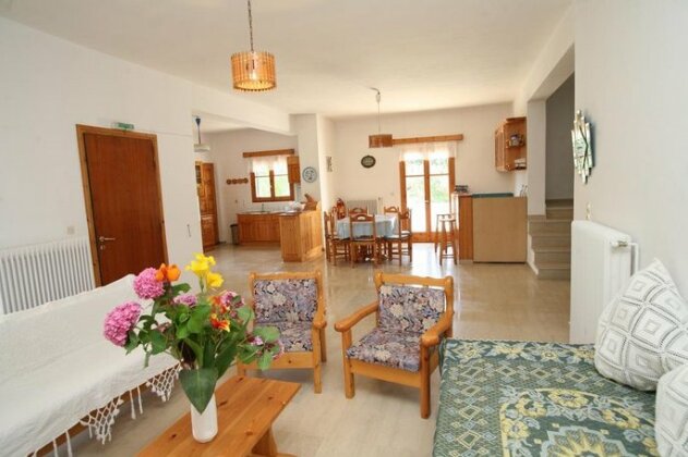 Villa Dina - Photo2