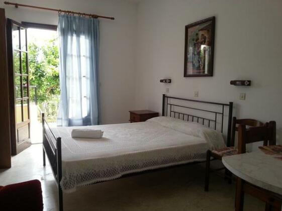 Villa Helen's Apartments - Photo4