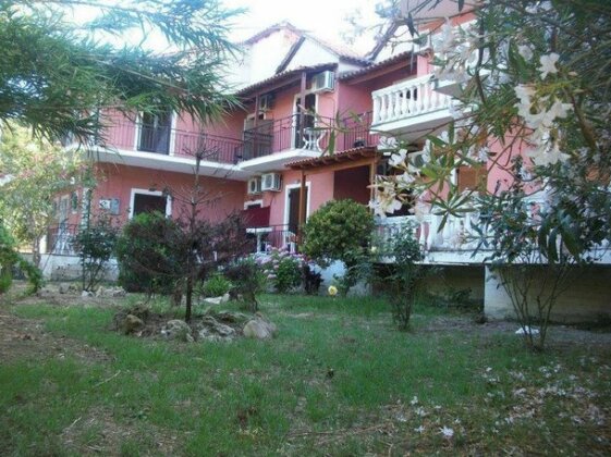 Villa Rossa Vassilis Studio's - Photo2