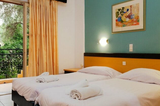 Wilde Rose Hotel - Photo2