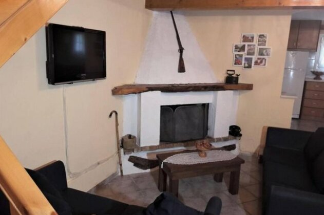 Zoumis Shelter - Photo4