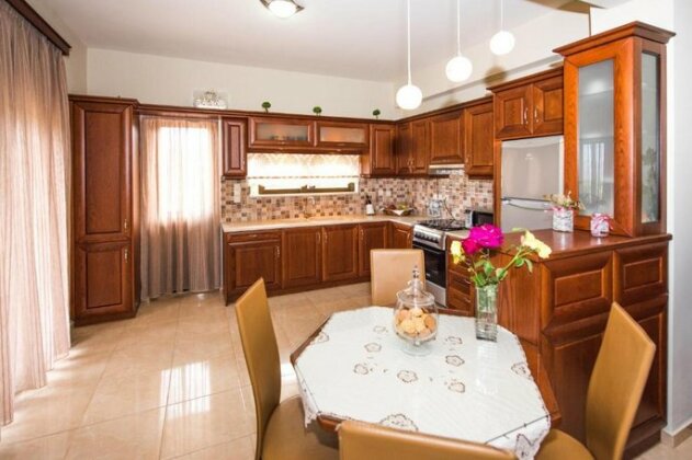 Agatho's Residence - Photo3