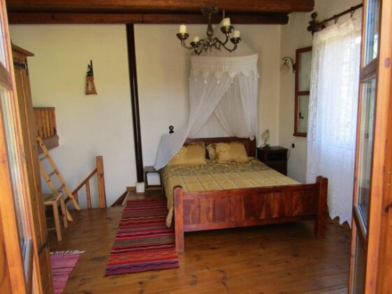 Aloni Traditional Cottage - Photo4