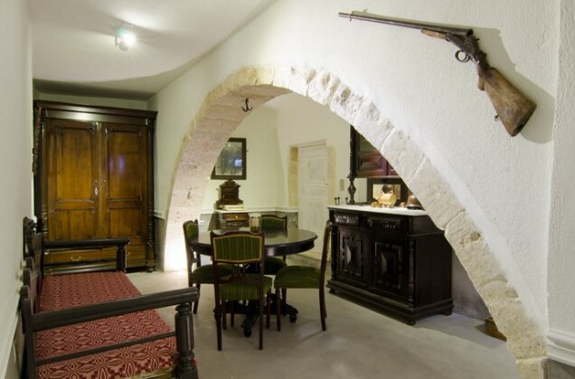 Athina House - Photo2