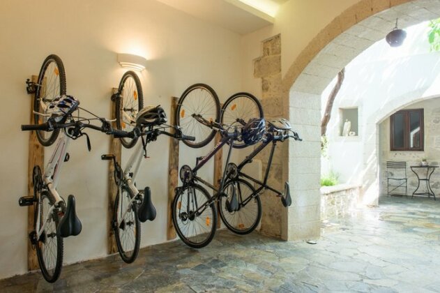 Athina House - Photo3