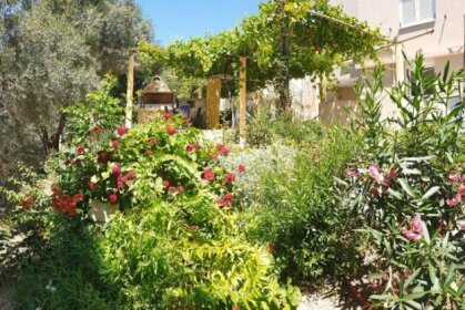 Cottage home at South Chania