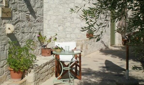 Dalabelos Estate - Photo5