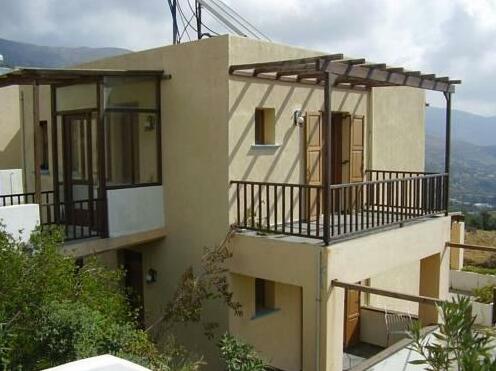 Eriki Studios & Apartments - Photo2