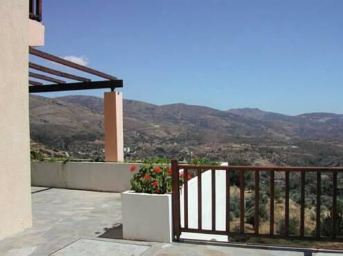 Eriki Studios & Apartments - Photo4