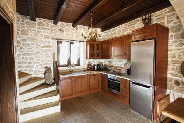 Exclusive Villa with Private Pool with jetted tub - Photo5