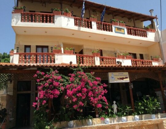 Heracles Hotel