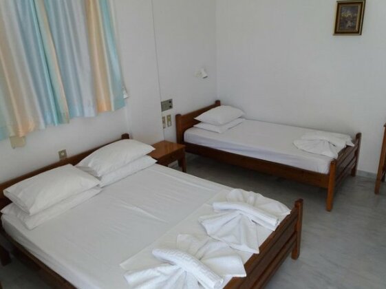Heracles Hotel - Photo4