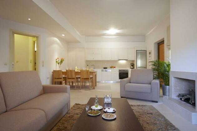 Ikia Luxury Homes - Photo4