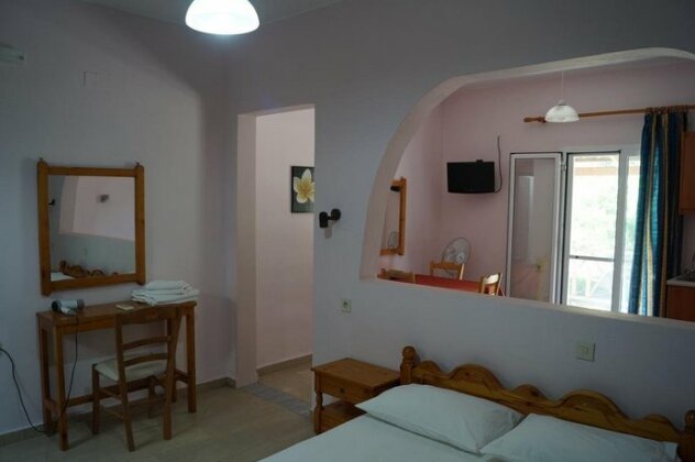Jason Rooms & Studios - Photo2
