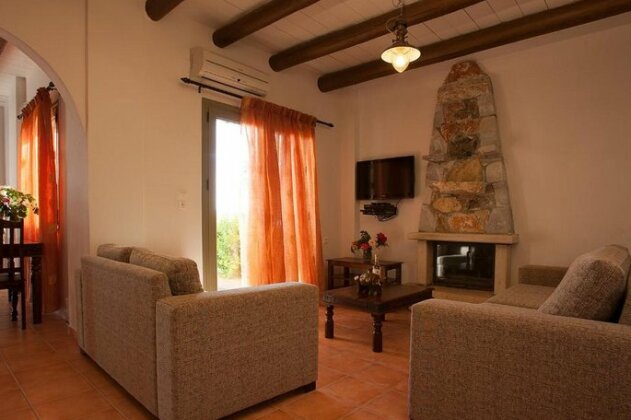 Malathiros Villas - Photo4