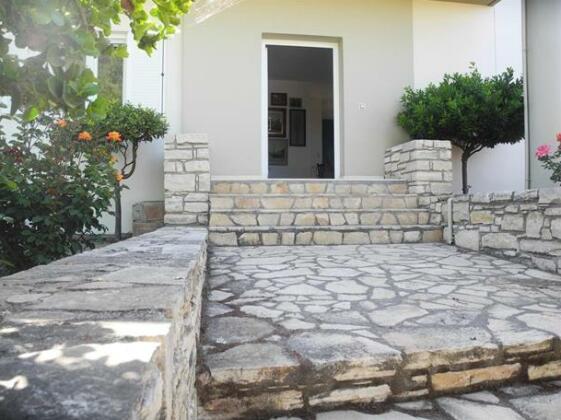 Niki's House Crete