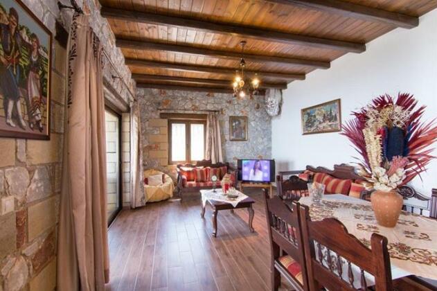 Sunset Traditional House - Photo2