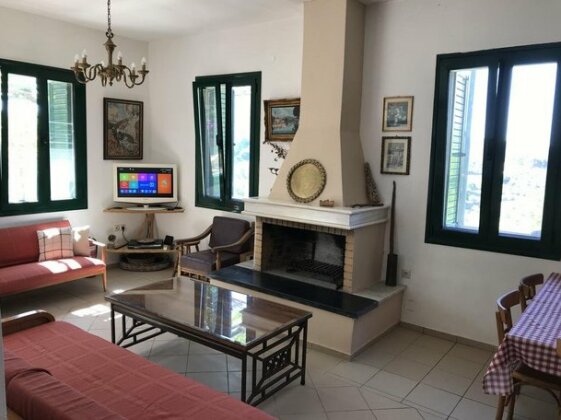 Temenia House - Photo3