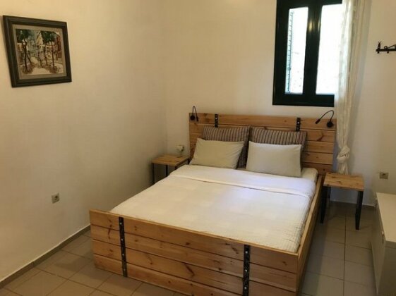 Temenia House - Photo4