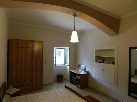 Vardia House - Photo3