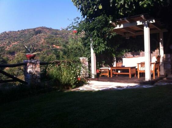 Verekinthos Villas - Photo2