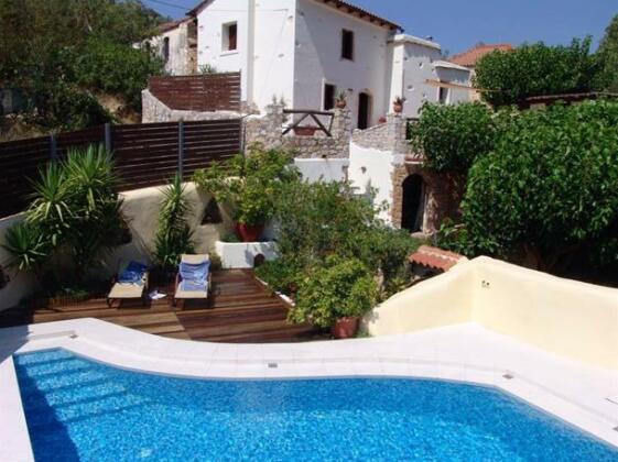 Verekinthos Villas - Photo4