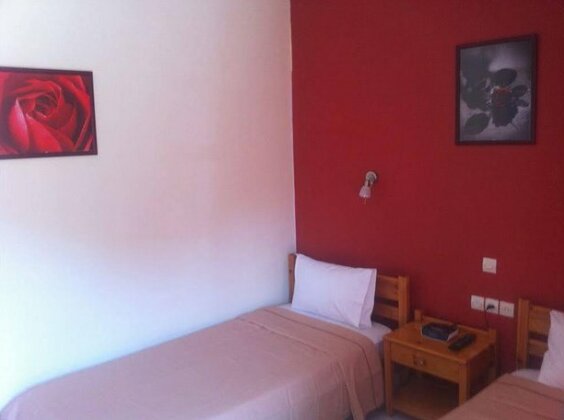 Villa Astrikas Hotel - Photo2