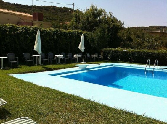 Villa Astrikas Hotel - Photo4