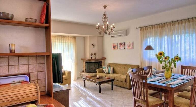 Villa Lambros - Photo4