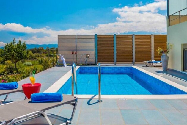 Villa Litsa Crete - Photo3