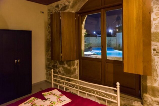Zouridi Villa Park - Photo5