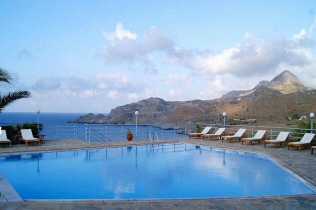Damnoni Bay - Photo2