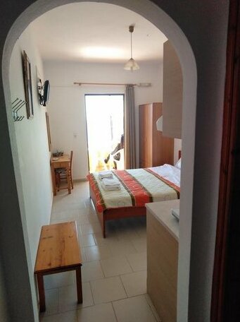 Zefyros Rooms - Photo4