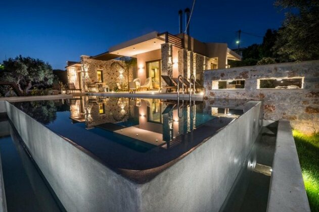 AA Luxury Villas - Photo2