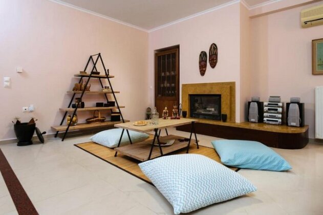 Old Arbor's Comfortable Family House - Photo5