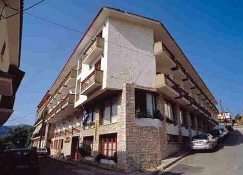 King Iniohos Hotel - Photo2
