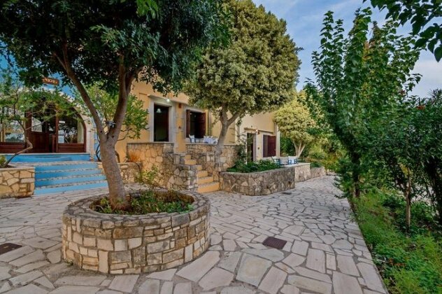 Iliopetra - Photo5