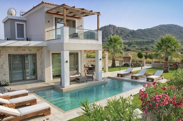 Alexandros Villa - Photo2