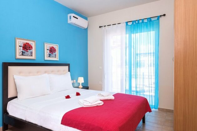 Azure Beach Villa Drapanias - Photo5